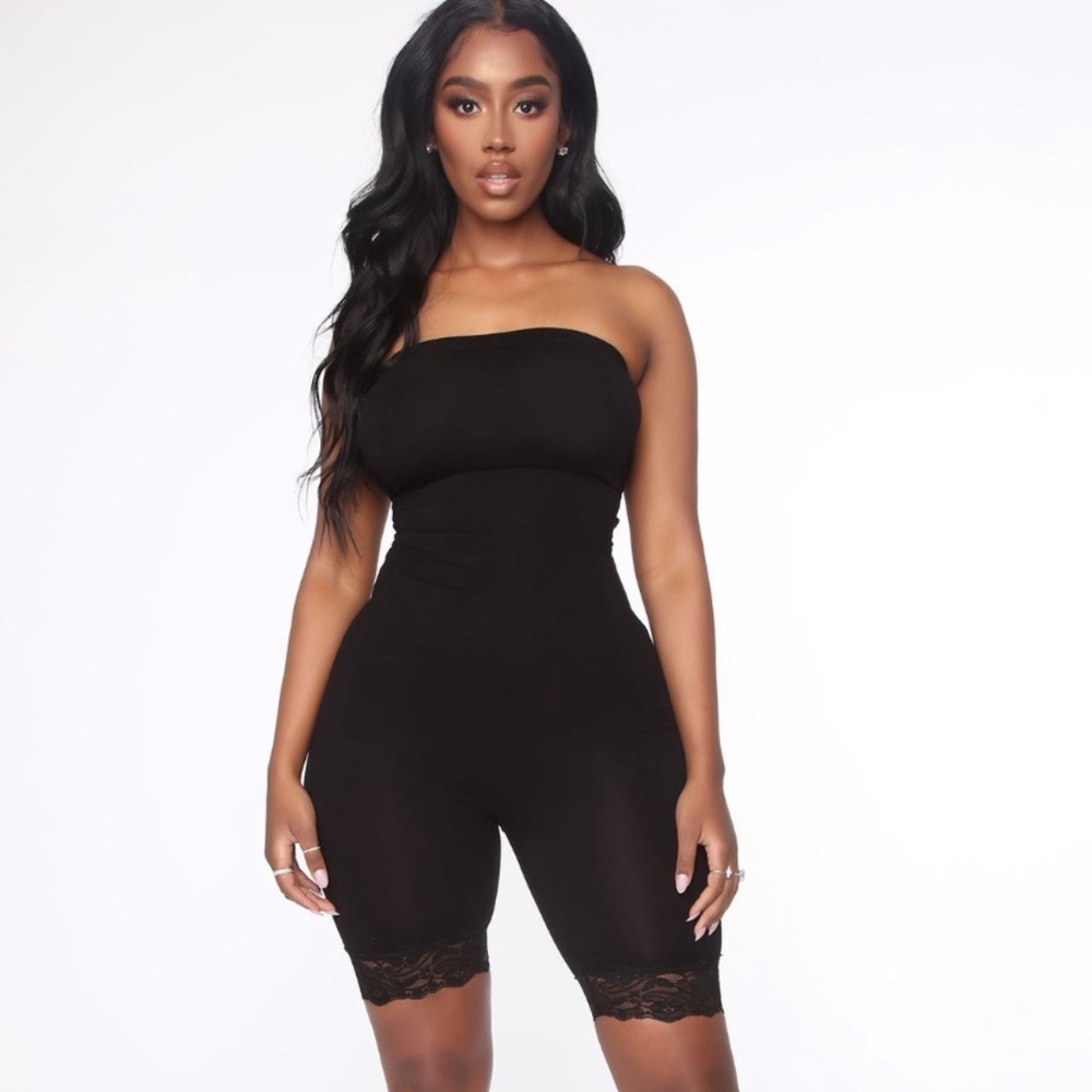 Fashion nova timeless lace romper M